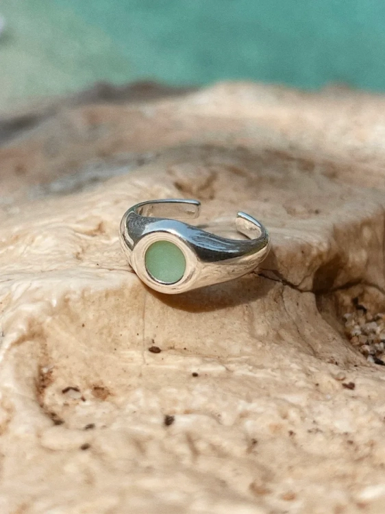 Silver signet with chrysoprase inspired by the color of the summer sea.