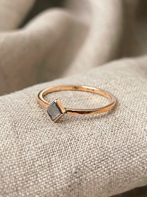 Handcrafted 585 rose gold meteorite ring