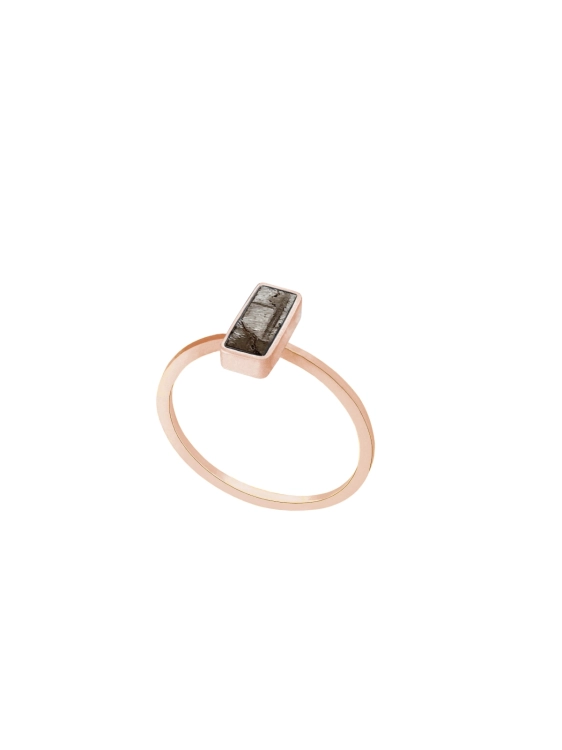 Rectangular gold ring with authentic meteorite, crafted in 585 rose gold with a minimalist geometric design.