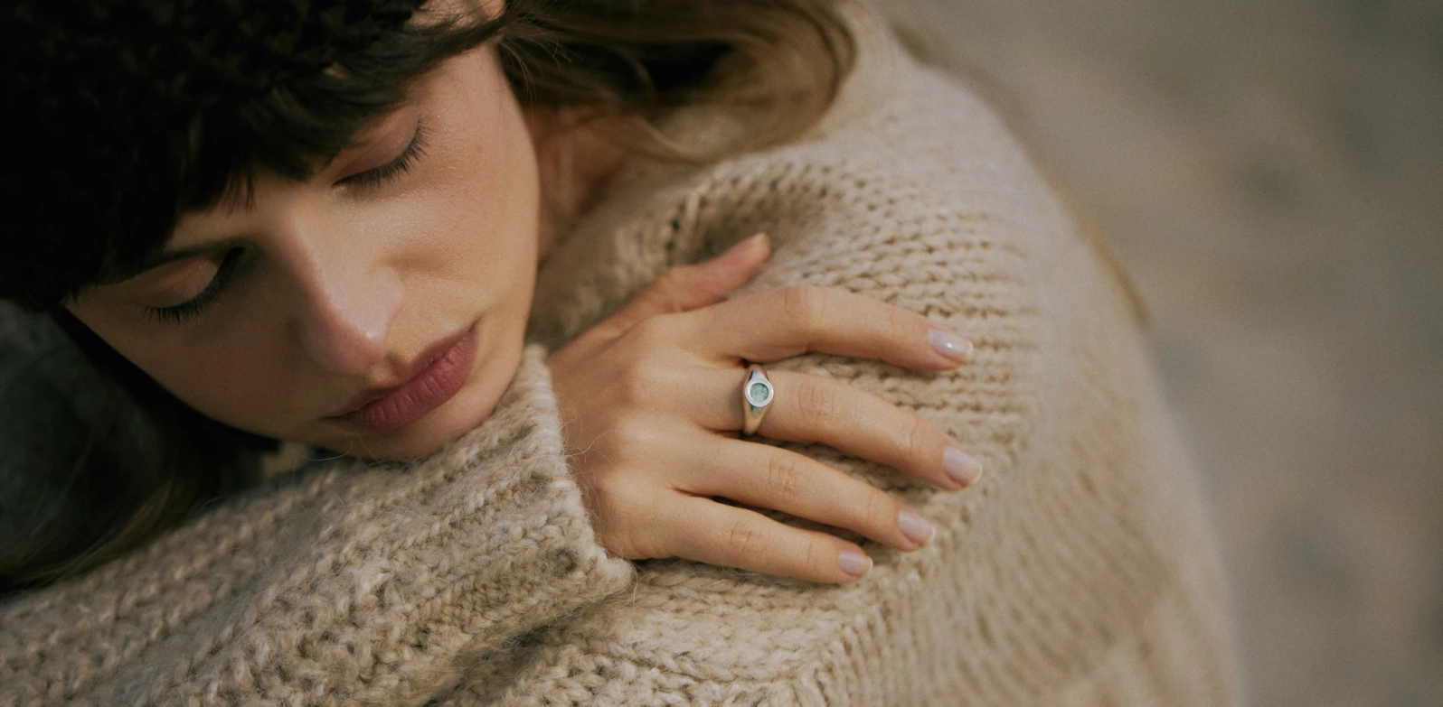 Signet rings with natural stones 